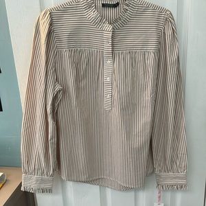 Vineyard Vines poplin ruffle collar popover blouse/top size large